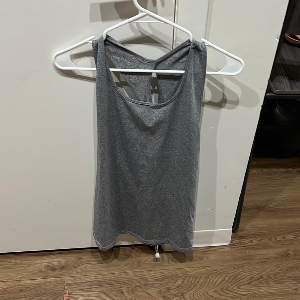 Grey back cross tank